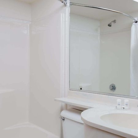 Baymont Inn & Suites By Wyndham Anchorage Airport מראה חיצוני תמונה