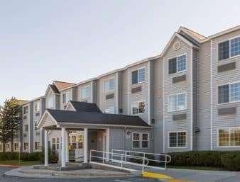 Baymont Inn & Suites By Wyndham Anchorage Airport מראה חיצוני תמונה
