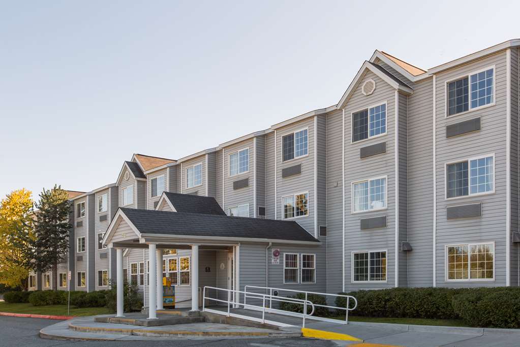 Baymont Inn & Suites By Wyndham Anchorage Airport מראה חיצוני תמונה