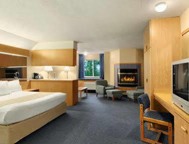 Baymont Inn & Suites By Wyndham Anchorage Airport מראה חיצוני תמונה