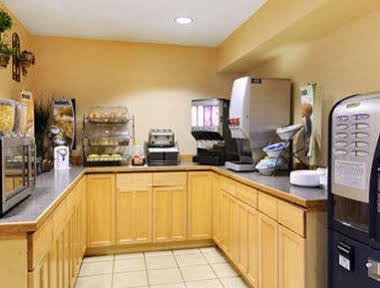 Baymont Inn & Suites By Wyndham Anchorage Airport מראה חיצוני תמונה