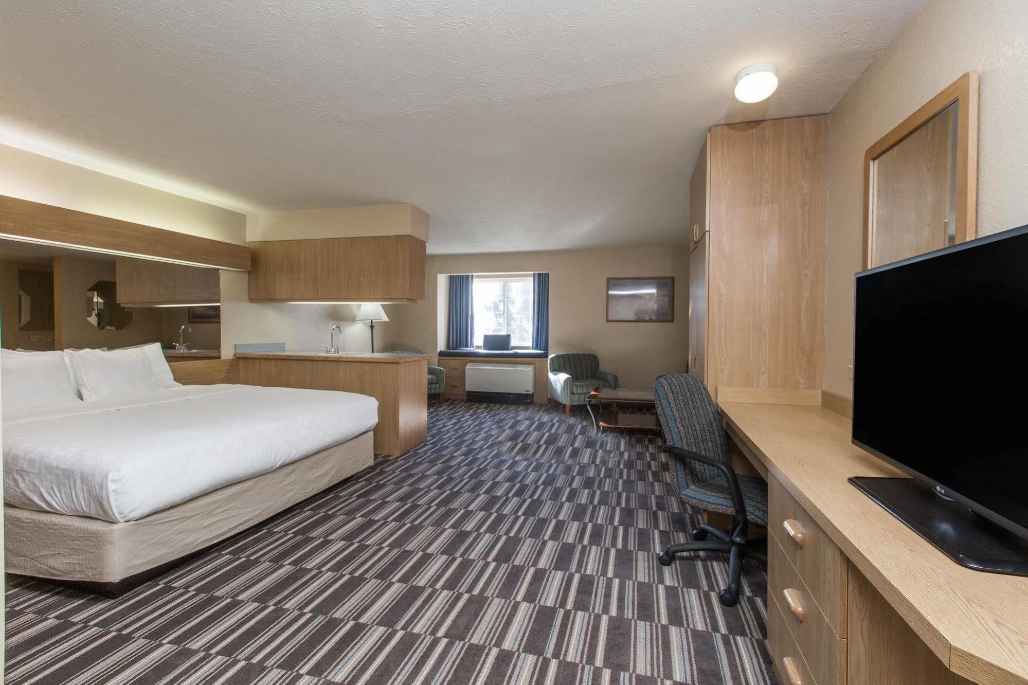 Baymont Inn & Suites By Wyndham Anchorage Airport מראה חיצוני תמונה